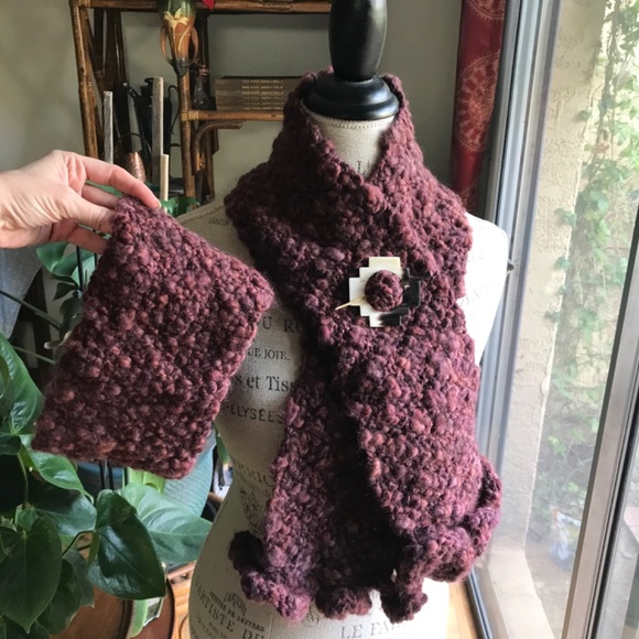 Italian Merino Short Scarf w/ Headband and Pin - Picture 2 of 6